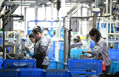 黄色软件下载安装3.3.0最新版2024：黄色应用全新3.3.0版下载安装，2024最新-2