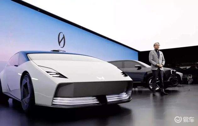 男男撒尿 免费网站：汽车科技革新，未来出行新篇章-1