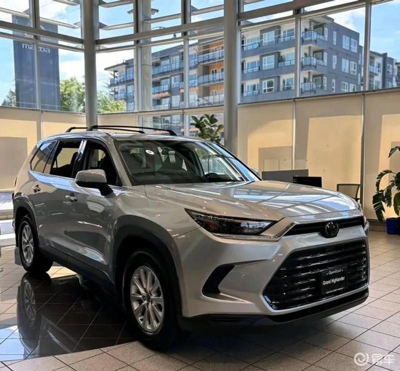 kim和RayJ的录像资源:汽车科技新视角,揭秘驾驶体验盛宴-2