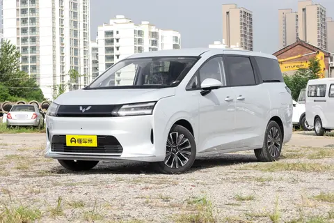 天天日天天摸:科技革新驱动,汽车体验革命:探索未来座驾魅力-3