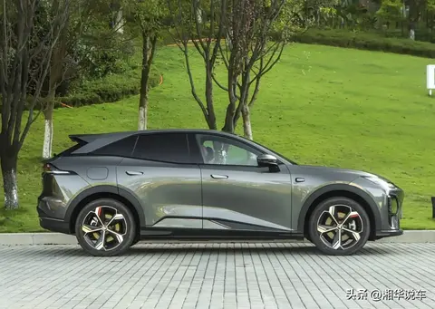 黄油下载：车主自我维护新潮流，汽车保养攻略大揭秘-2