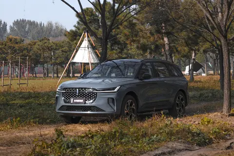 萝li 交：校园青春，情感交织的微妙瞬间-2