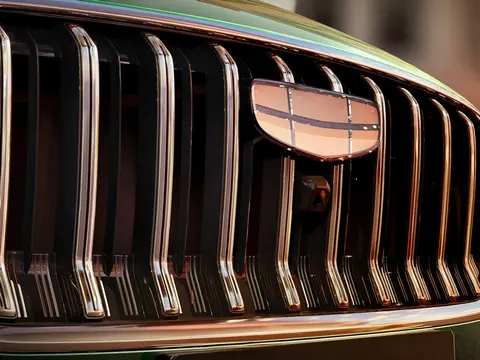 和谐之家丹丹和丹爸爸图片：温馨家庭画面，丹丹与爸爸共享时光-2