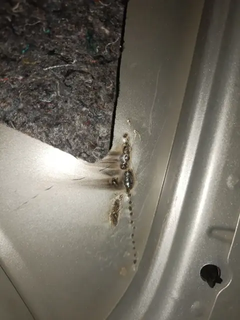 色情应用下载:汽车智能应用:安全驾驶,警惕下载陷阱-2