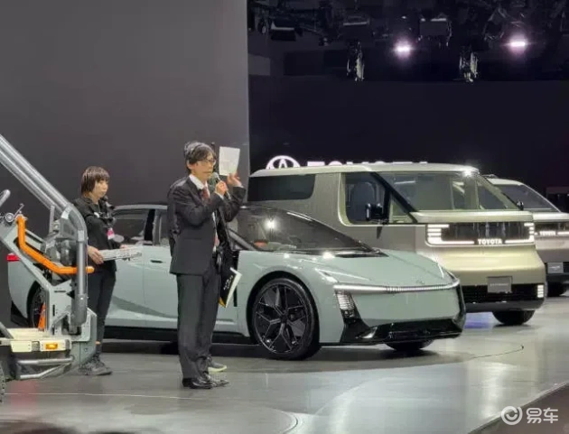 中国亲子乱对白XXXXX:亲子互动新车型,汽车科技引领未来出行-2