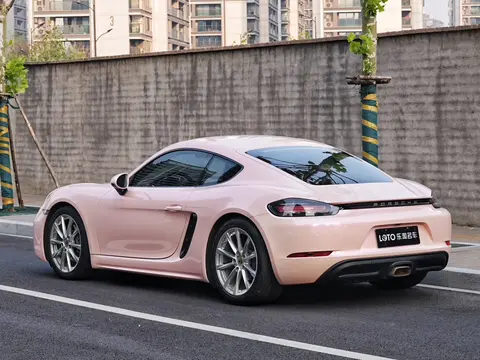 巨大人乳BBwBBwBBW：新能源汽车新潮流，概念车亮相引关注-3