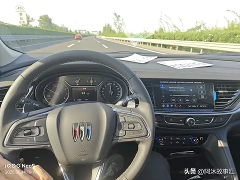 我十八岁无视风险继续安装:青春无畏,十八岁勇闯风险路,安装不停歇-2