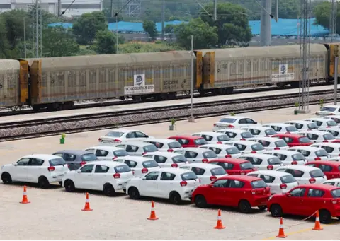 第二农场的姑娘们：农场女青年风采录-3