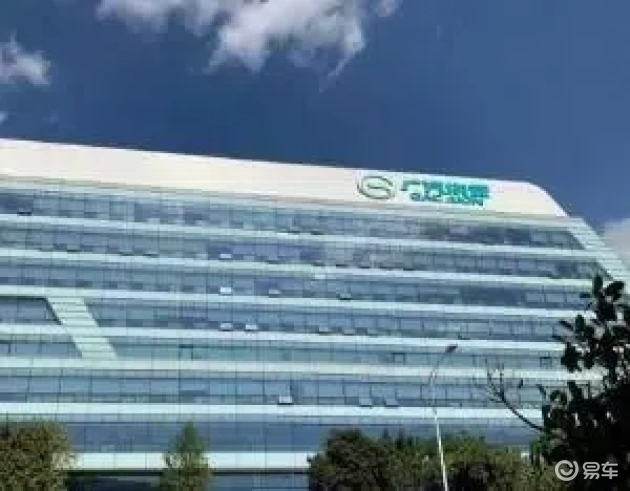 男生和女生一起差差软件：差差软件：男女驾驶者技能提升新利器-2