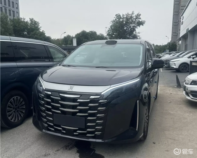 阿娇与冠希27分49秒：豪车之旅：明星阿娇冠希演绎汽车文化新篇章-2