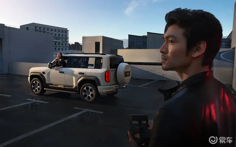 两个男生做酿酿酱酱的电视剧：汽车调味品创新，引领文化新潮流-2