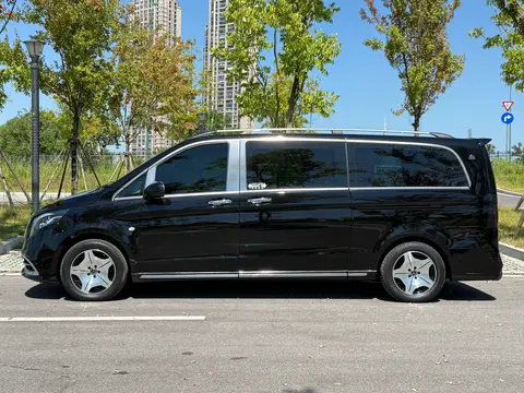 97少妇推油按摩：汽车保养新突破，油按摩技术革新来袭-2