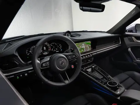 juliaann大战黑人：网络热议：Juliaann与黑人激烈交锋-1