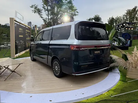 女生越喊疼,男生越要塞免费APP：汽车服务新宠：免费APP塑造个性化用车体验-2