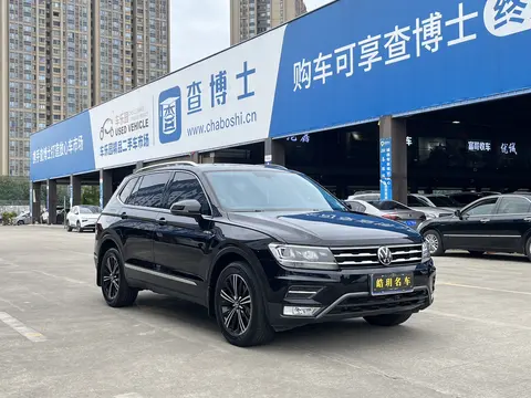 体育生手冲：速度与激情新宠，豪华运动轿车引关注-2