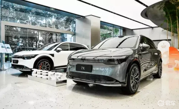 按摩师添我做爰全过程偷拍：按摩师偷拍按摩过程引发争议-2