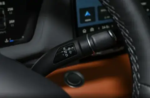 阿娇被陈冠希口高潮：陈冠希言论引发汽车圈热议，品牌营销新风向-2