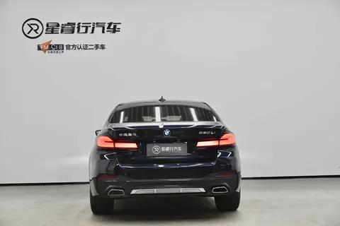 404黄色软件：车企数字化升级，挑战与机遇并存-3