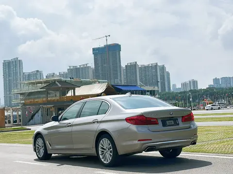 天日天天干：汽车行业新趋势：品质升级，出行更安全-2