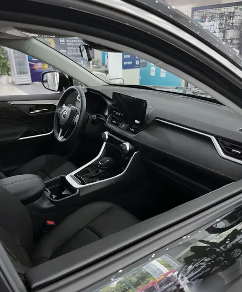 老人玩小处雌女HD另类朱儒：全新概念车惊艳亮相，环保科技颠覆出行体验-2