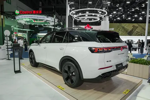 好大 用力 深一点高潮A片：激情四溢，狂热深入，极致享受片段-2