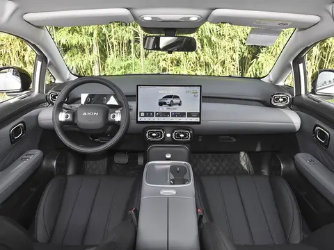 好爽 好紧 好深里面满了动漫：《极致驾乘新体验：高性能车型解析》-3