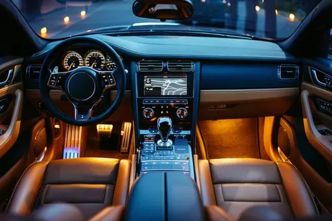 艳女tv：汽车生活新指南，揭秘驾驶技巧与保养秘诀-2