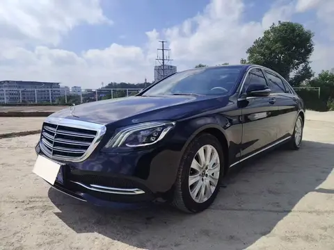 男生女生一起搓搓搓：汽车美容新风尚：男女车主搓车乐趣多-2