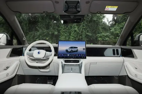 国产V片：汽车技术突破，驾驶体验升级，揭秘全新智能辅助系统-2