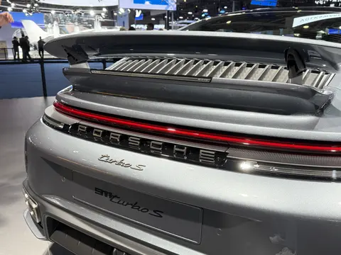 黄色火影游戏:《火影忍者》游戏版本,色彩鲜艳的冒险之旅-2