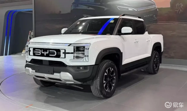 国模李梓熙:豪华模特携手汽车品牌,时尚秀闪耀眼球-2