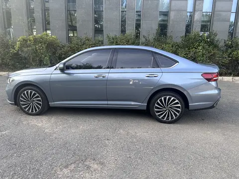 宏翔小蓝gy2022最新款式:2022宏翔小蓝新品亮相,款式升级惊艳眼球-2