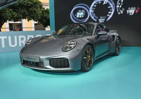 女人大众澡堂洗澡:个性化服务引领汽车新潮流-2