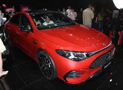 男男doi攻 的巨猛受受软件：汽车软件革新，智能驾驶体验升级，未来出行新选择-1